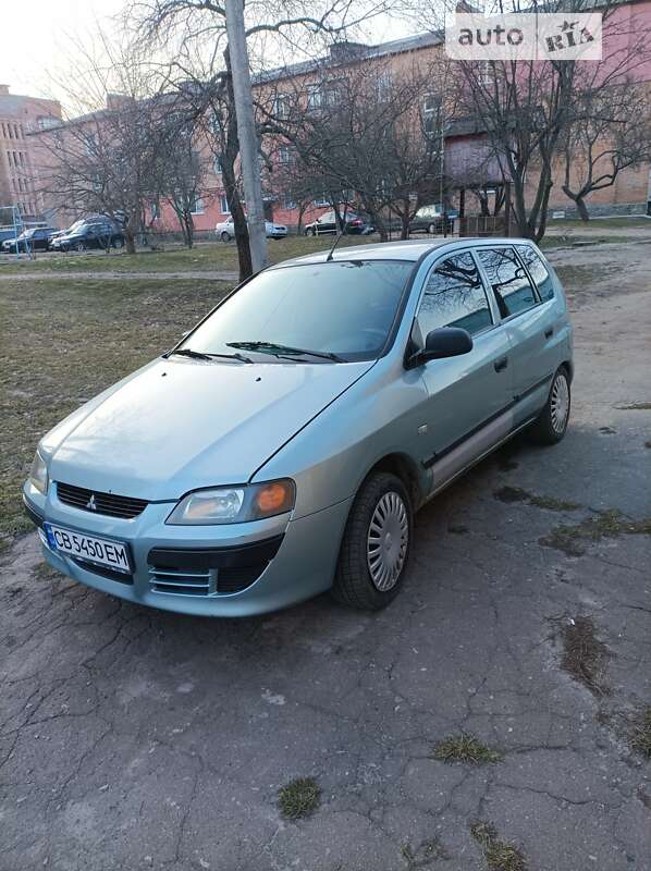 2004 mitsubishi space star