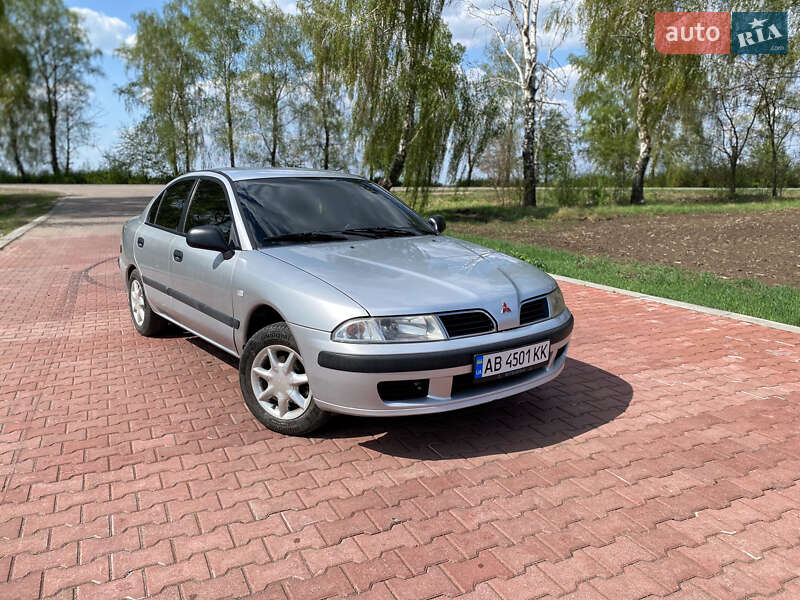 2000 mitsubishi carisma