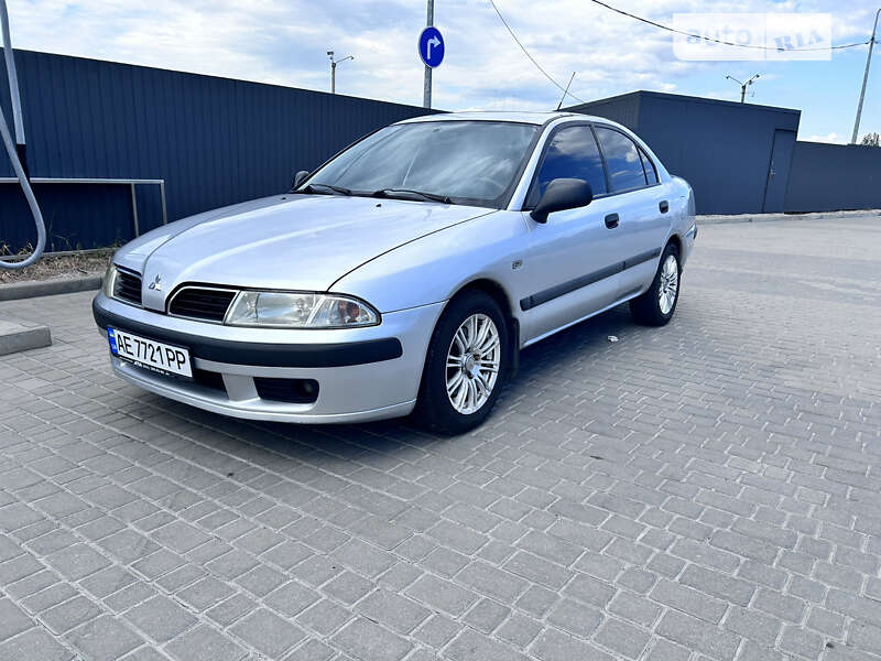 2001 mitsubishi carisma
