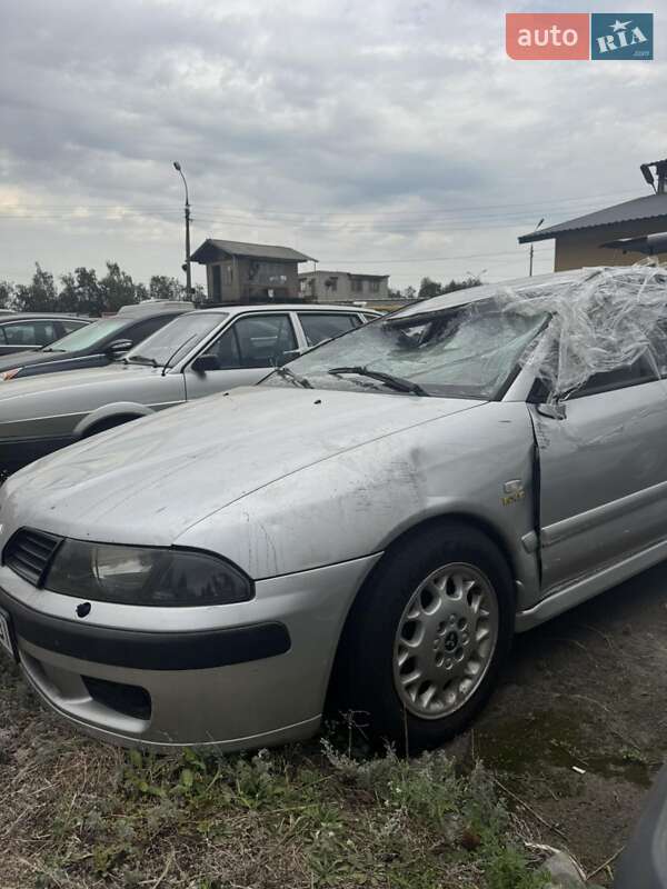 2003 mitsubishi carisma
