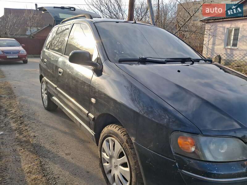 2004 mitsubishi speace star
