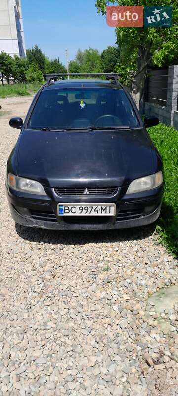 2004 mitsubishi speace-star