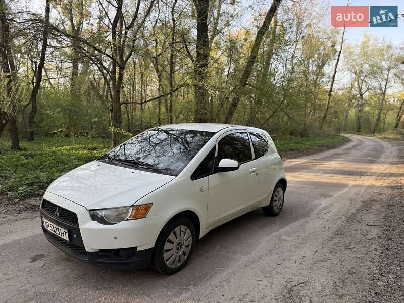 2009 mitsubishi colt