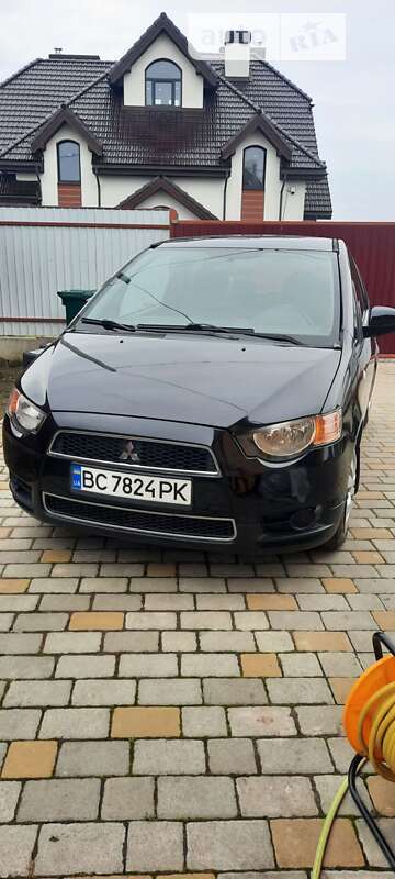 2011 mitsubishi colt