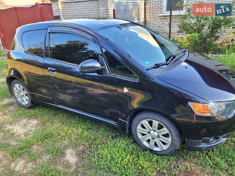 2012 mitsubishi colt
