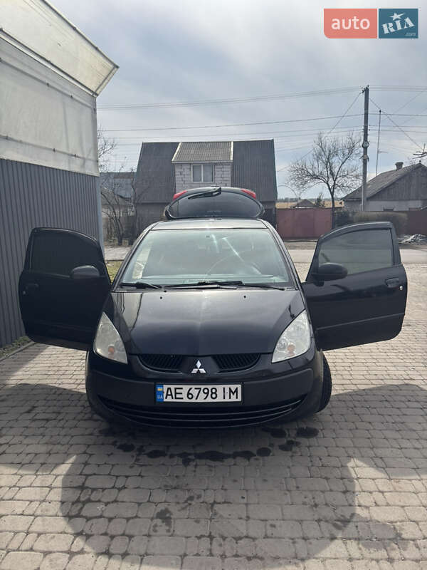 2005 mitsubishi colt