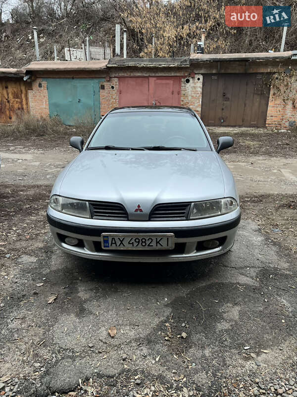 2001 mitsubishi carisma