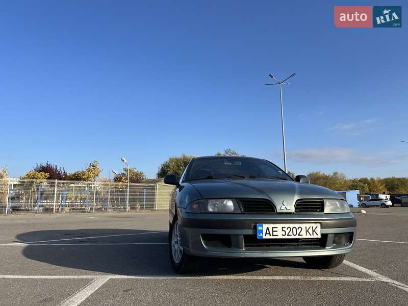 2002 mitsubishi carisma