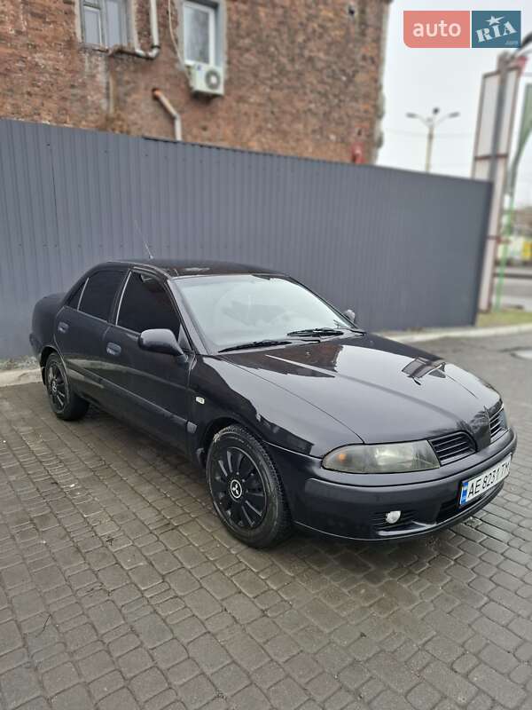 2002 mitsubishi carisma