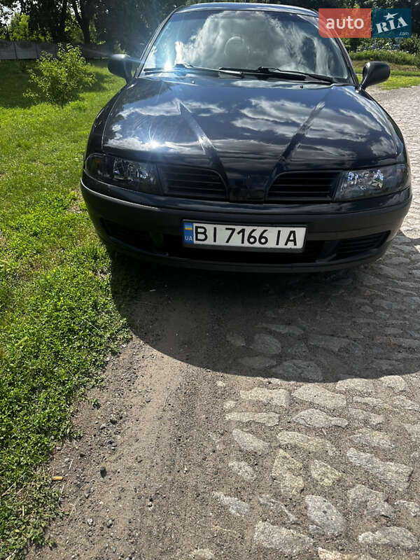 2003 mitsubishi carisma