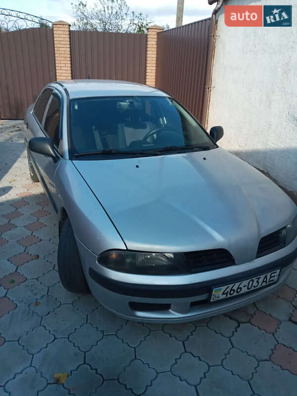 2003 mitsubishi carisma