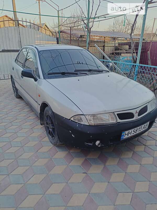 1996 mitsubishi carisma