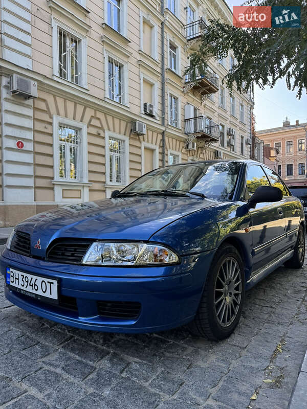 2000 mitsubishi carisma