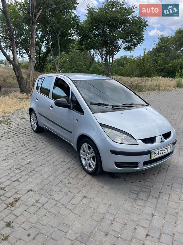 2004 mitsubishi colt