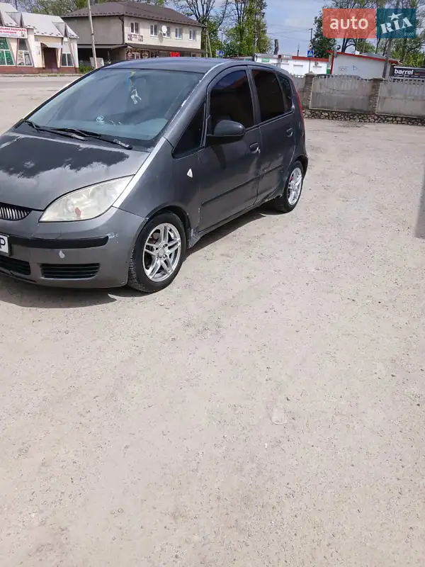 2004 mitsubishi colt