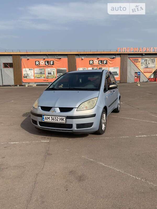 2004 mitsubishi colt