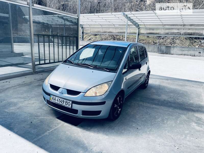 2004 mitsubishi colt