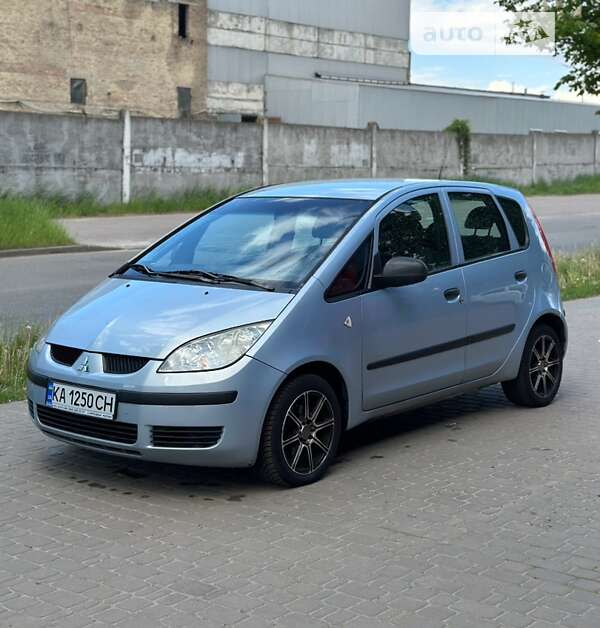 2005 mitsubishi colt
