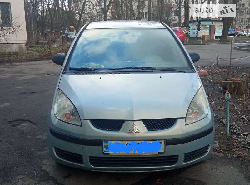 2005 mitsubishi colt