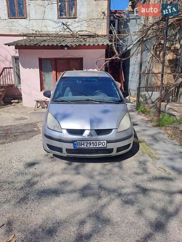 2005 mitsubishi colt