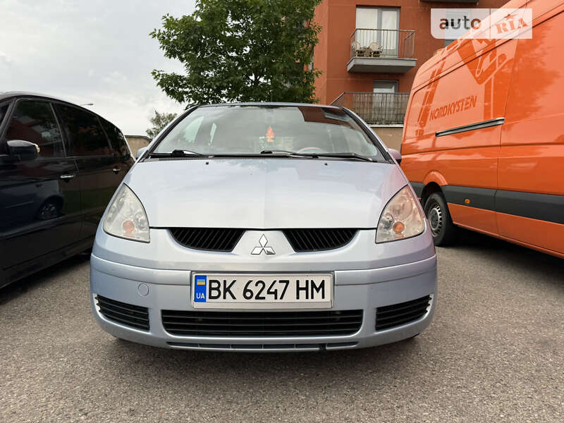 2005 mitsubishi colt