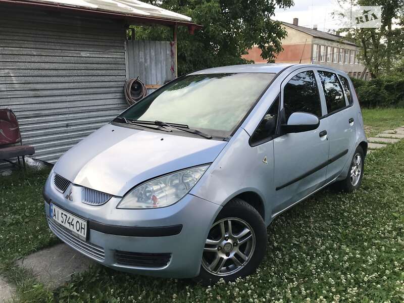 2005 mitsubishi colt