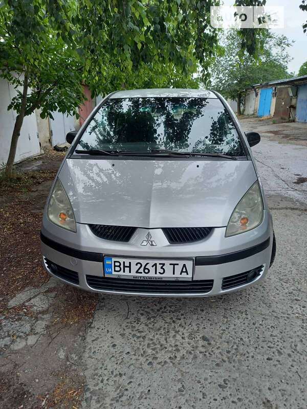2005 mitsubishi colt
