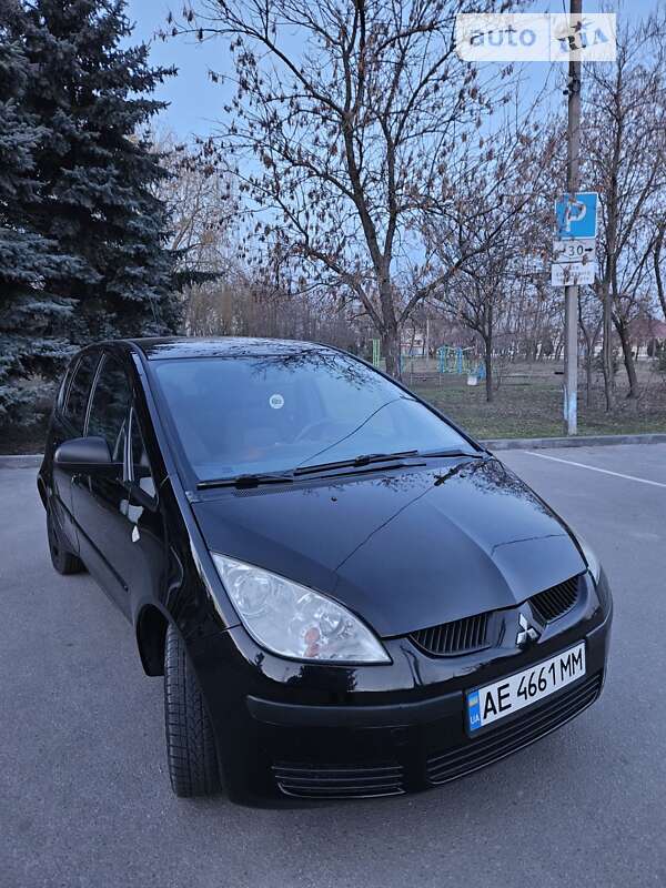 2005 mitsubishi colt