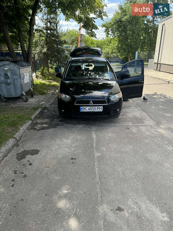 2009 mitsubishi colt