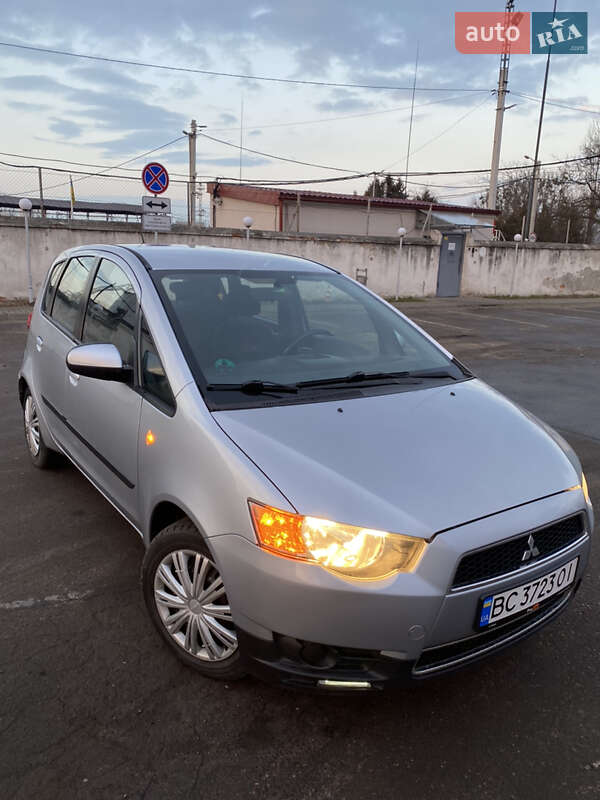 2011 mitsubishi colt