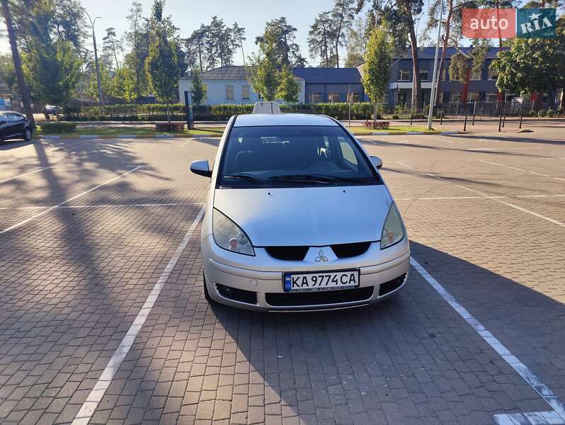 2005 mitsubishi colt