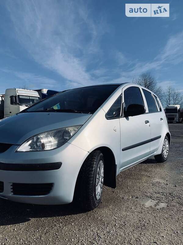 2005 mitsubishi colt