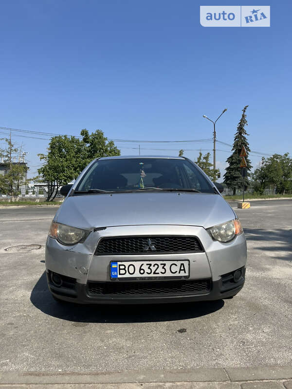 2009 mitsubishi colt