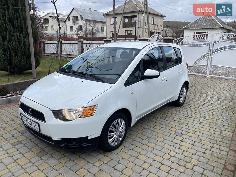 2011 mitsubishi colt