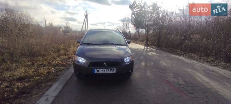 2012 mitsubishi colt