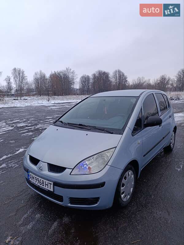 2005 mitsubishi colt