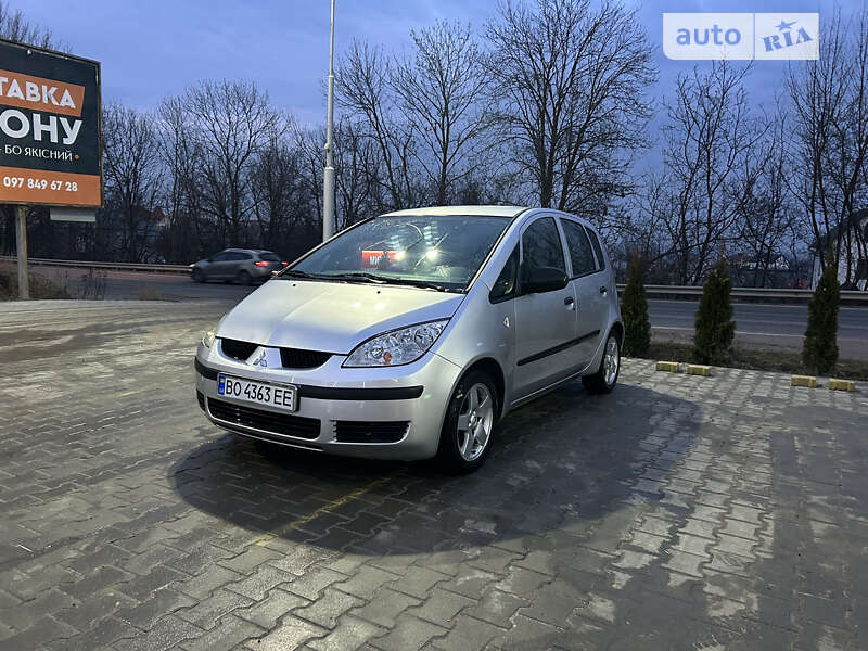 2004 mitsubishi colt