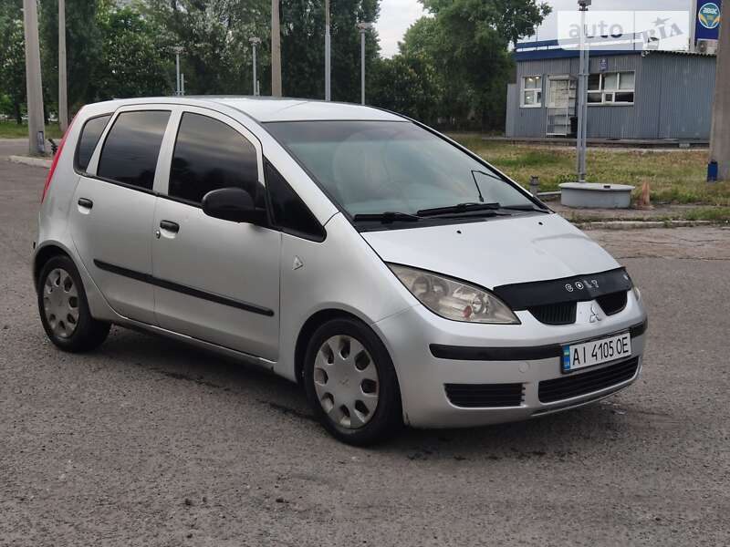 2004 mitsubishi colt