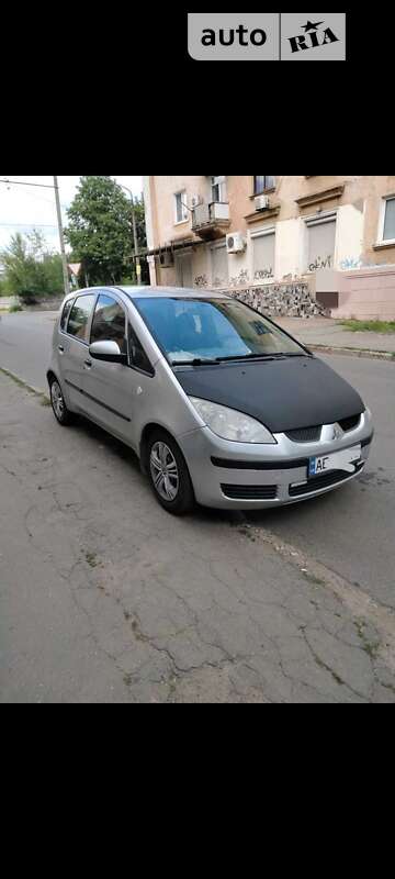2005 mitsubishi colt