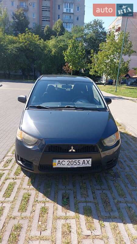 2009 mitsubishi colt