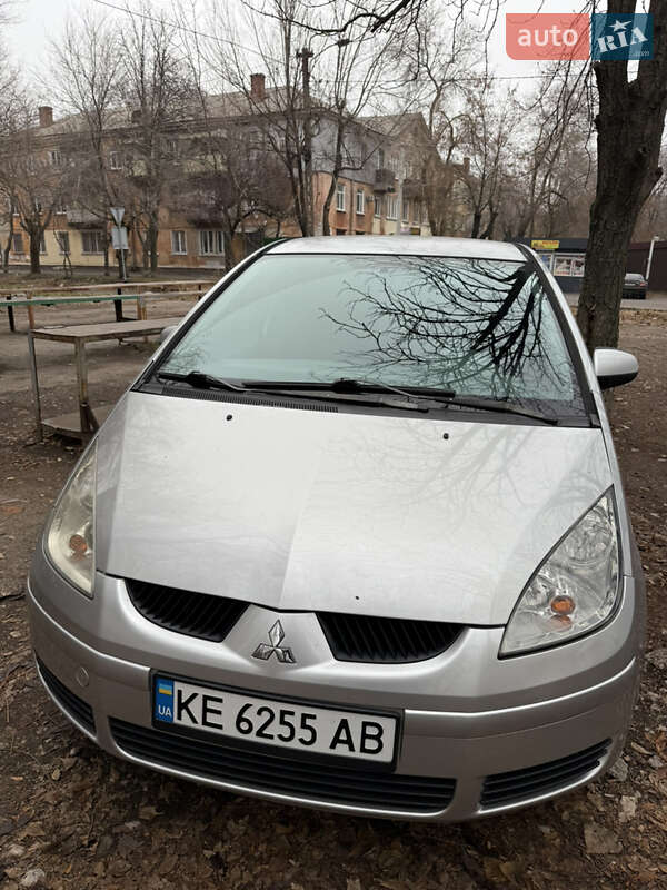 2005 mitsubishi colt