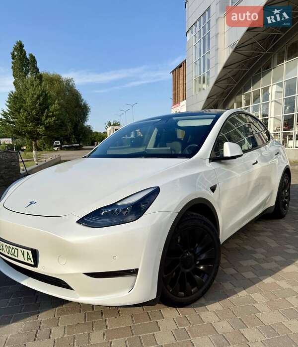 2022 tesla model y