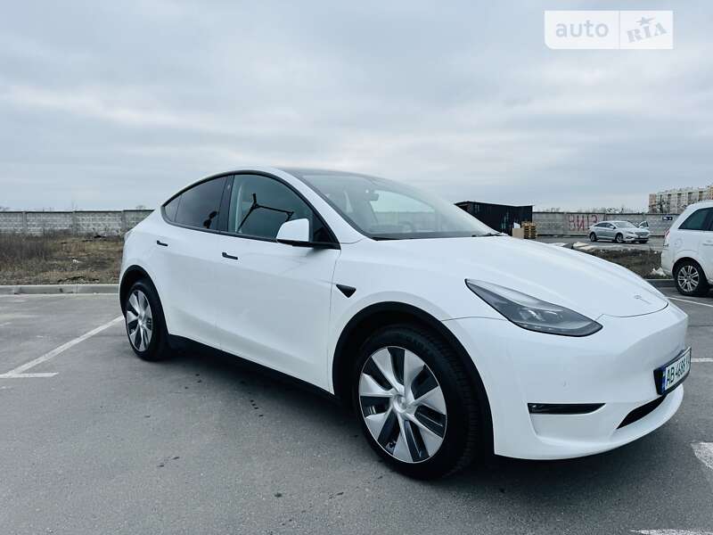 2022 tesla model y