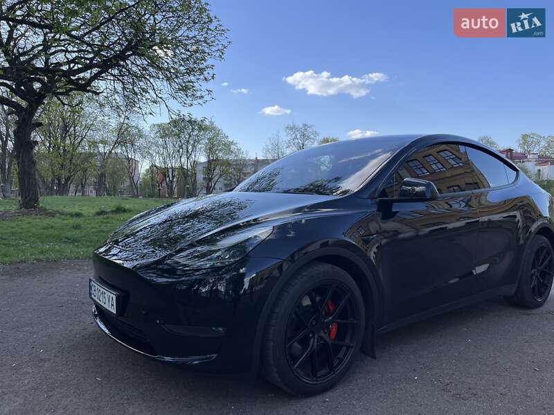 2022 tesla model y