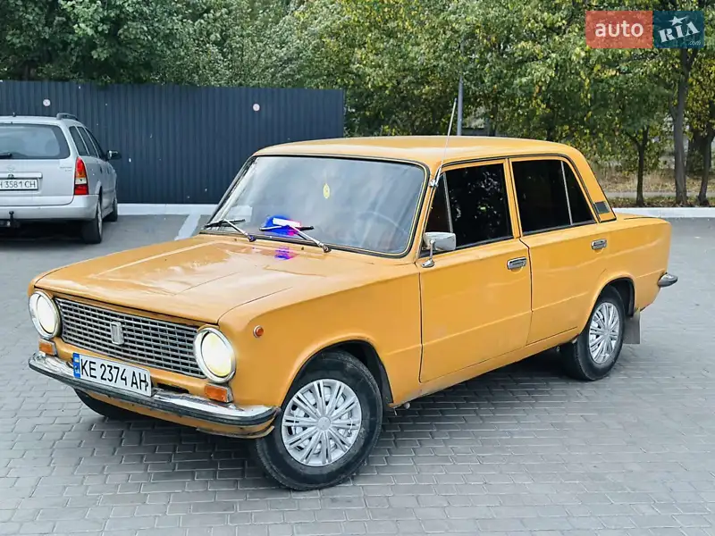 1975 vaz 21011