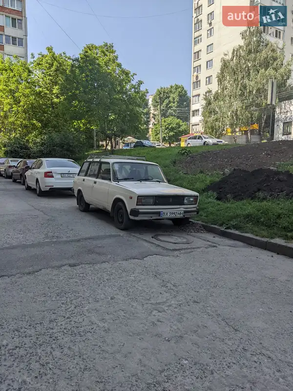1987 vaz 2104