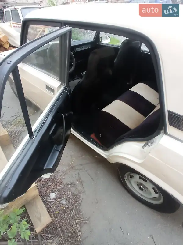 1986 vaz 2105