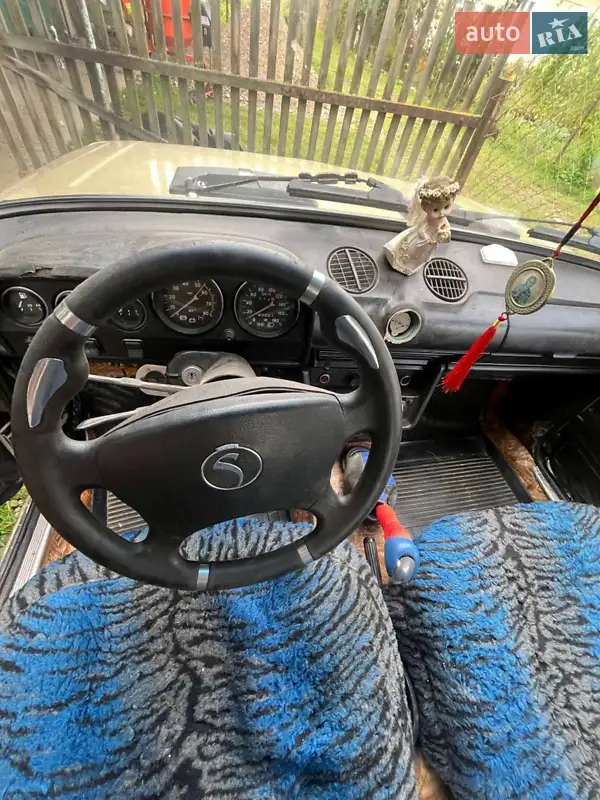 1993 vaz 21063