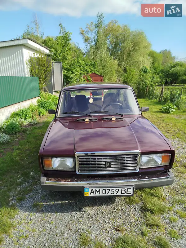 2011 vaz 210740
