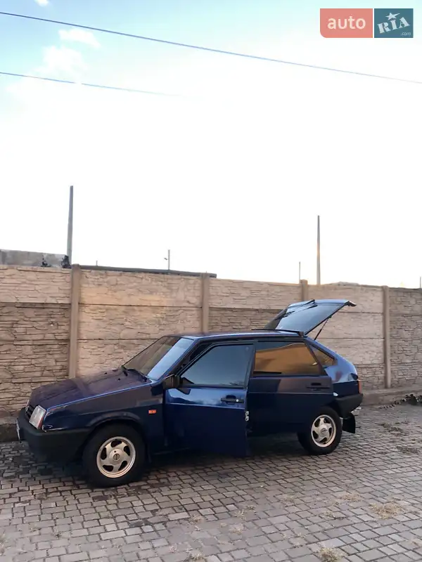 2001 vaz 21093